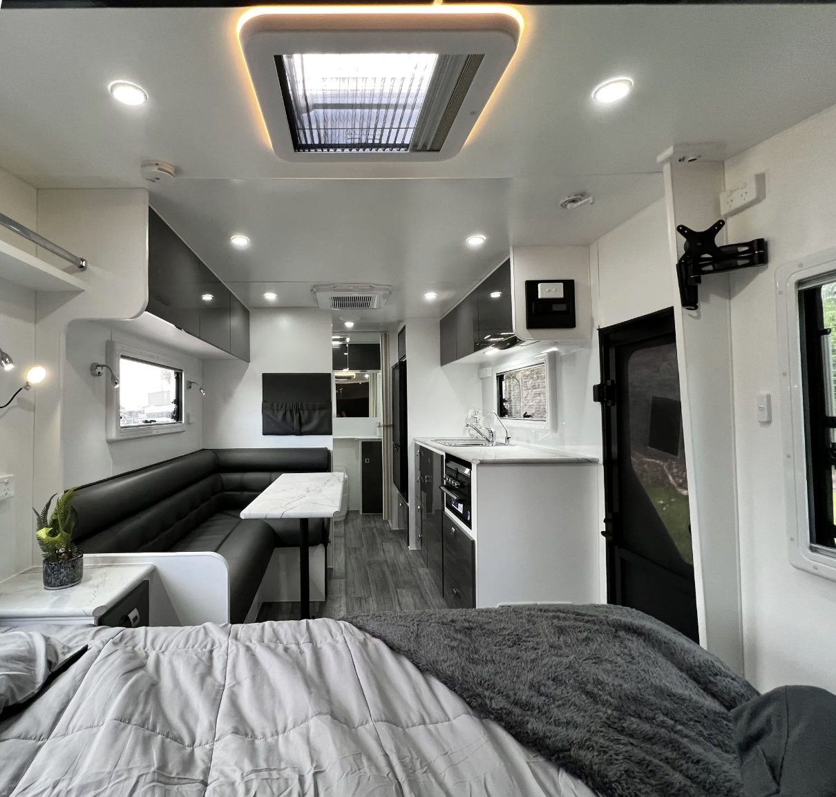 Eco 18.6 Interior Main